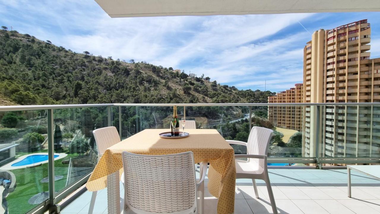 Skyline 6 Private Balcony, Sunny Year Round, With Views Apartment